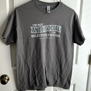 Gilden Shirt Men’s Gray Medium Graphic Short Sleeve T-shirt Humorous